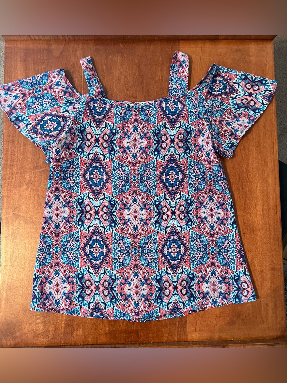 Red Camel Girls Cold-Shoulder Shirt Geometric Print in Blue and Pink